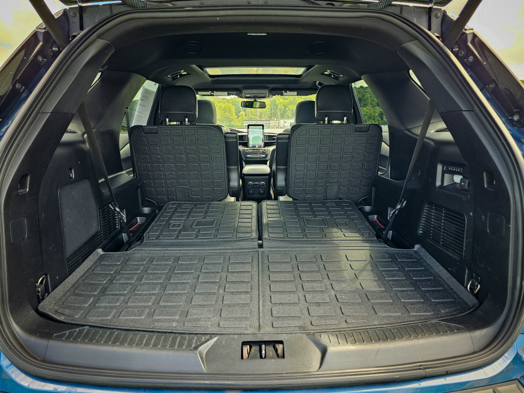 Used 2020 Ford Explorer ST w/ ST Street Pack AWD/4WD image 42