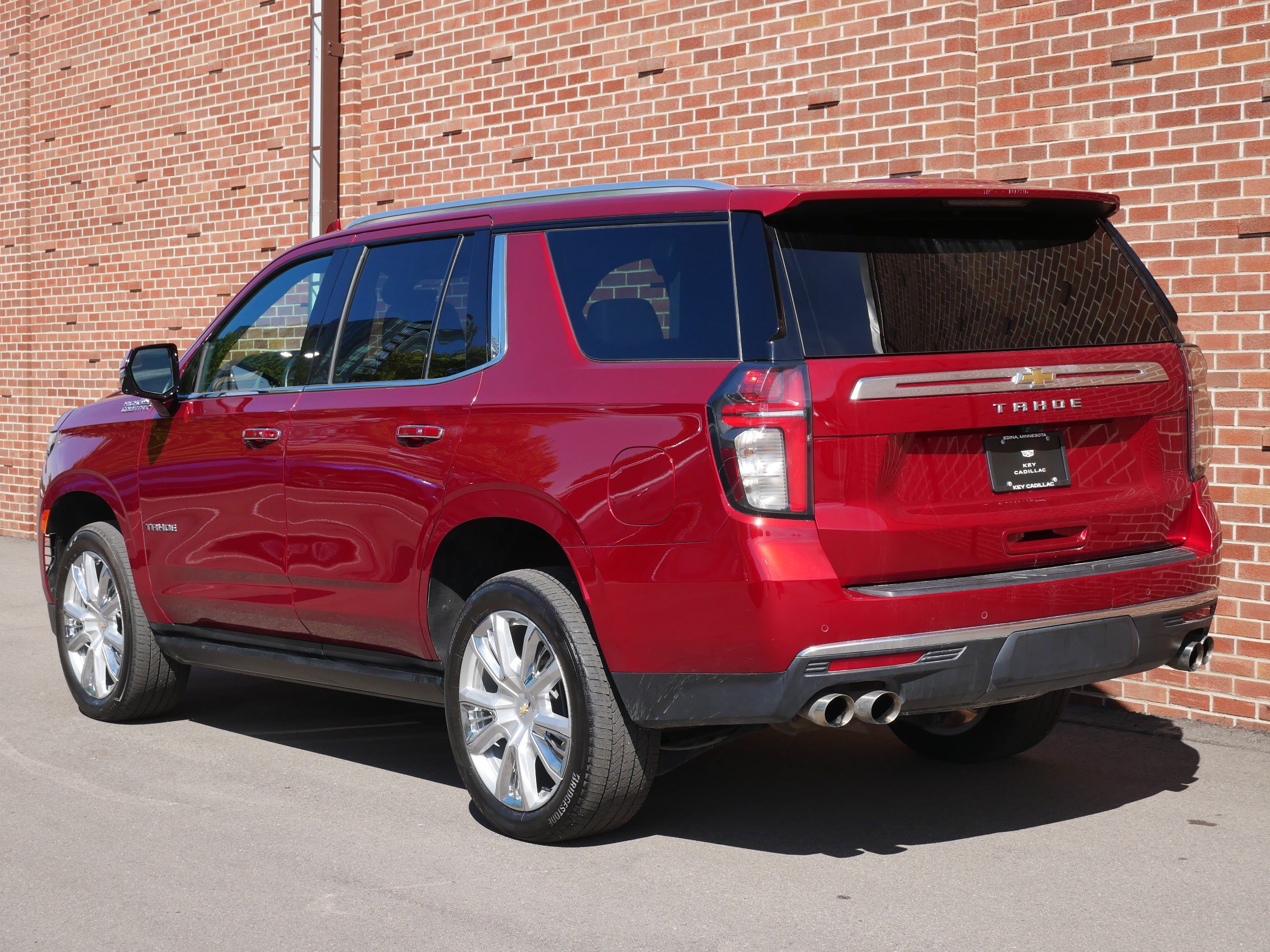 Used 2021 Chevrolet Tahoe High Country AWD/4WD image 3