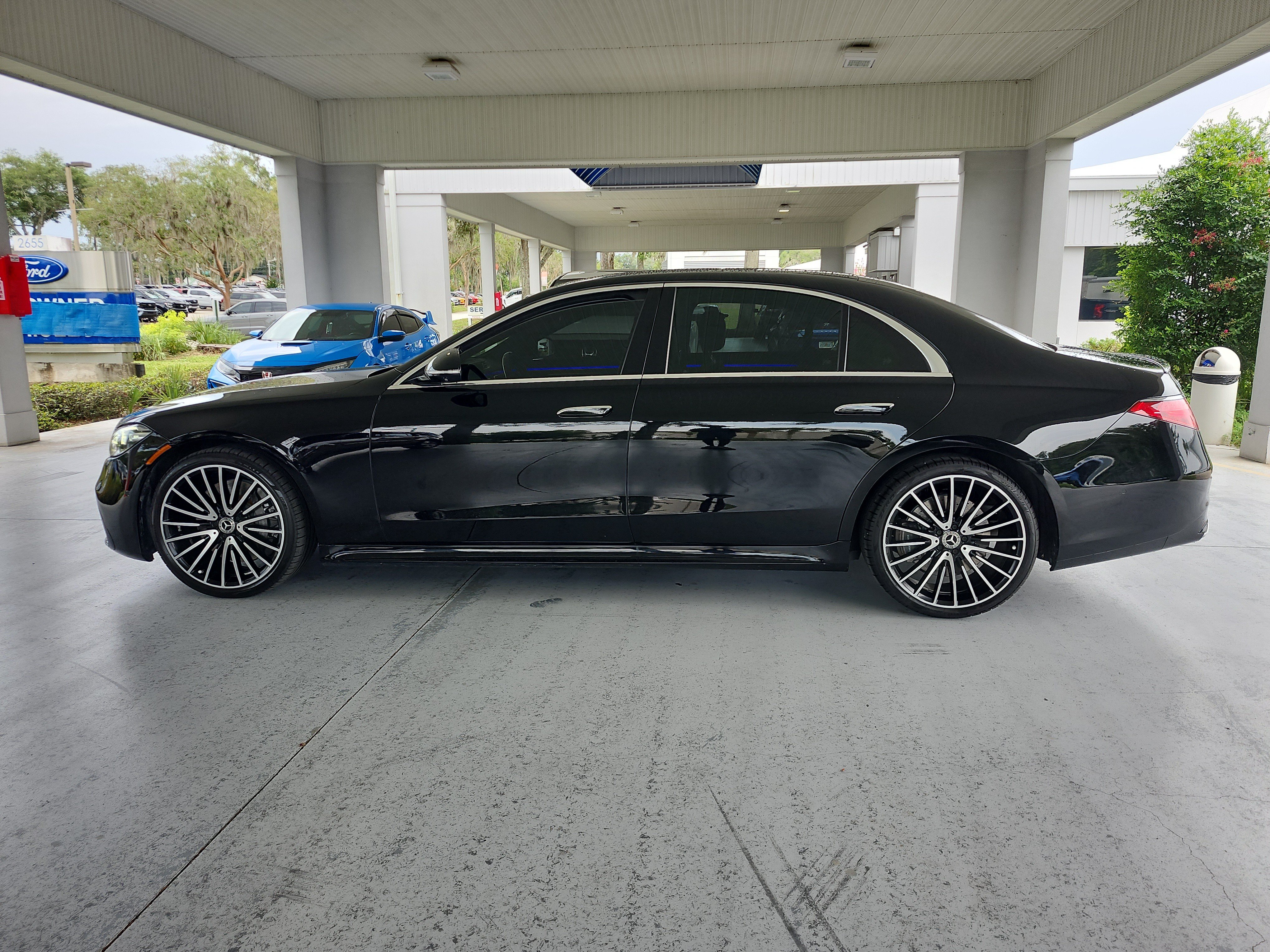Used 2022 Mercedes-Benz S 500 4MATIC image 2
