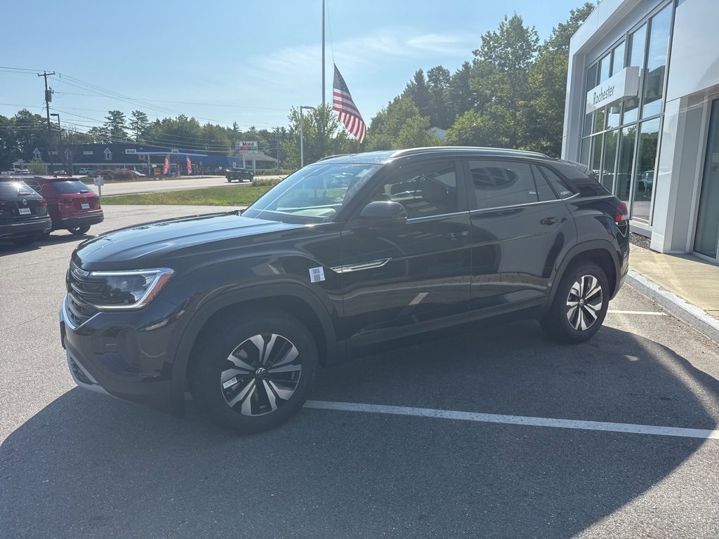 New 2026 Volkswagen Atlas Cross Sport SE image 3