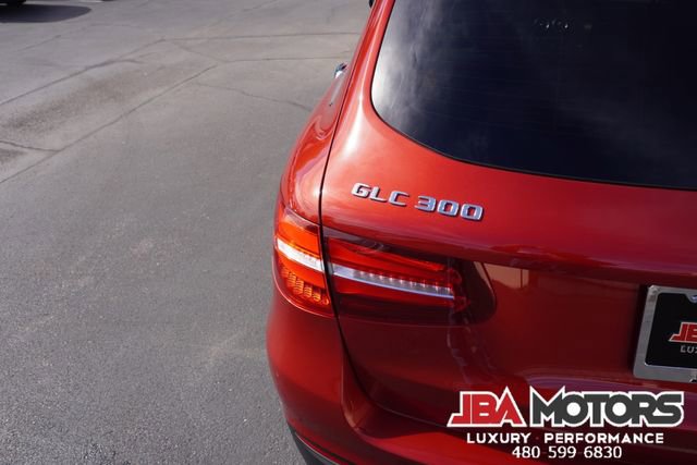 Used 2019 Mercedes-Benz GLC 300 4MATIC image 31