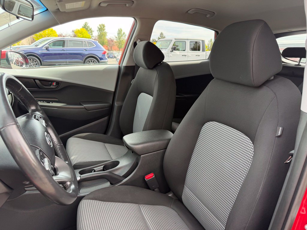 Used 2020 Hyundai Kona SEL w/ Cargo Package FWD image 14