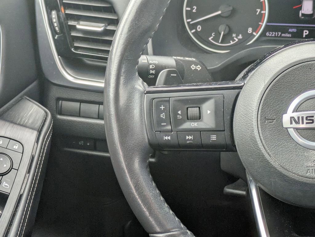 Used 2021 Nissan Rogue SV w/ Premium Package image 13