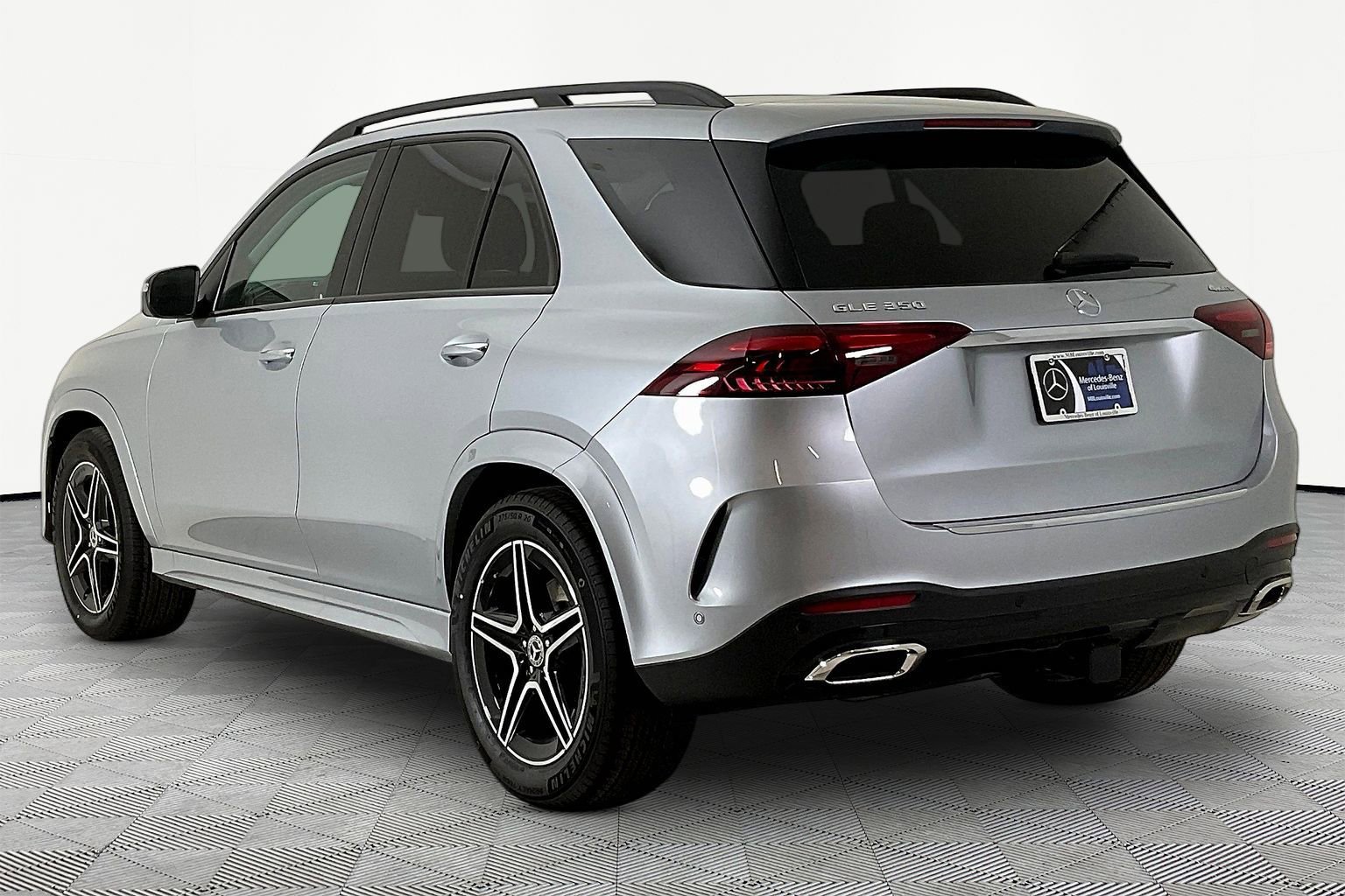 New 2026 Mercedes-Benz GLE 350 4MATIC image 4