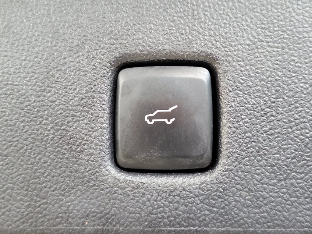 Used 2023 Ford Escape ST-Line w/ Tech Pack #1 FWD image 12
