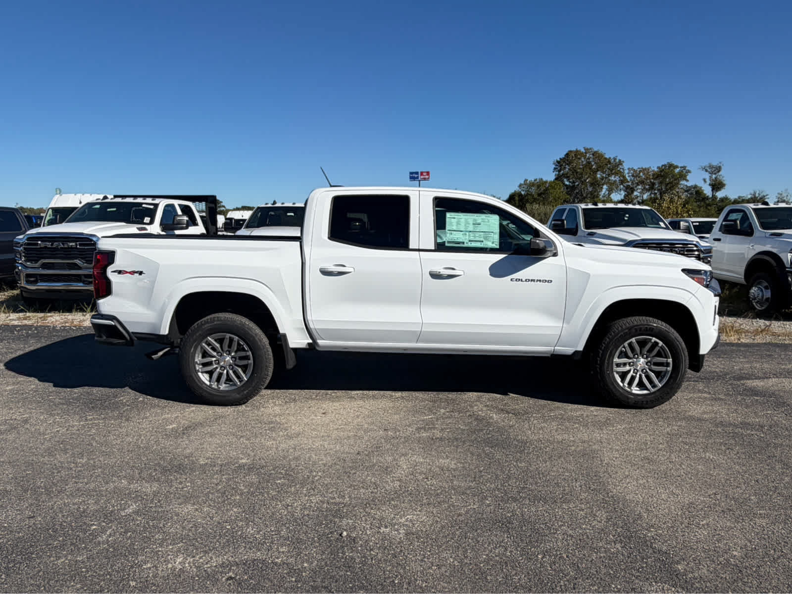 New 2026 Chevrolet Colorado LT w/ Advanced Trailering Package AWD/4WD image 7