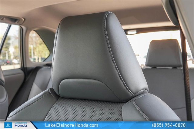 Used 2020 Toyota RAV4 Limited image 27