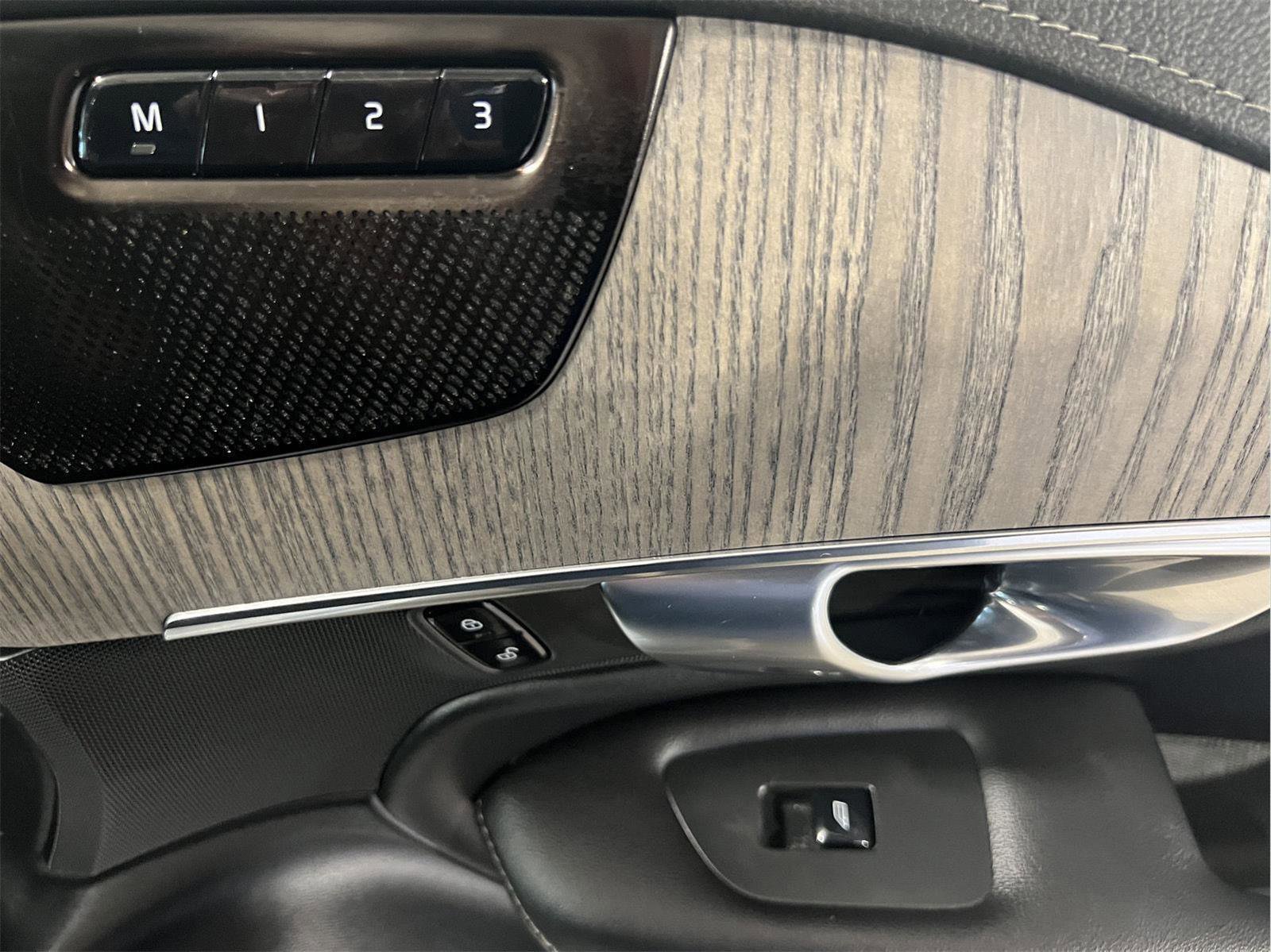 Used 2021 Volvo XC90 T6 Inscription image 12