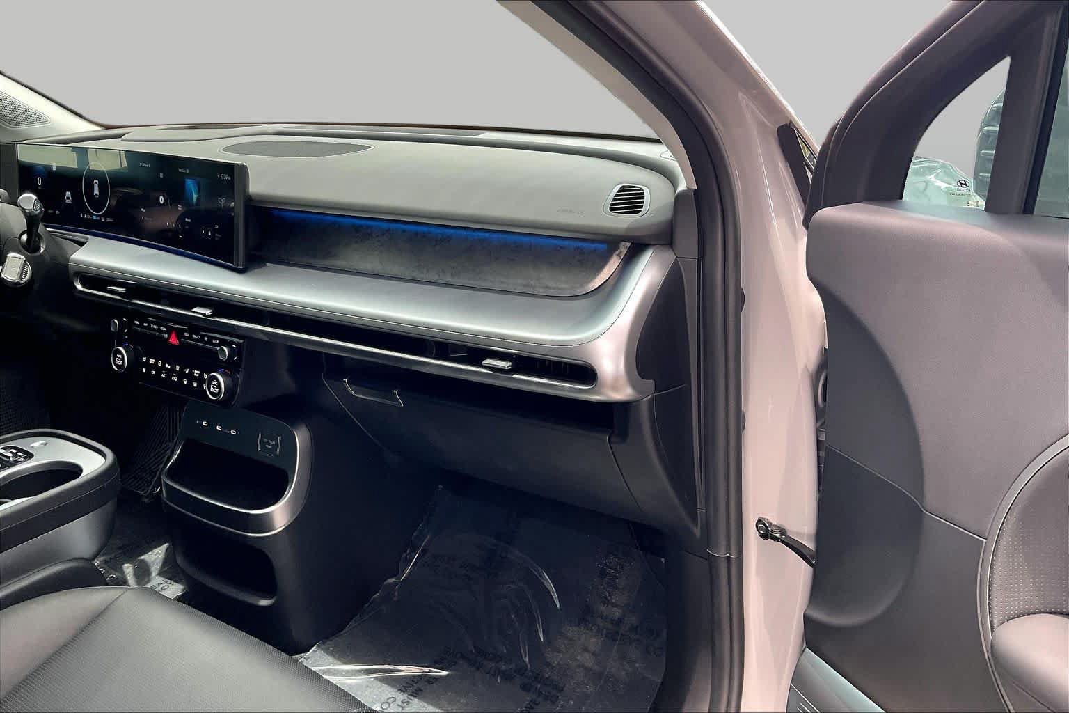Certified 2026 Hyundai Ioniq 9 Calligraphy AWD/4WD image 18