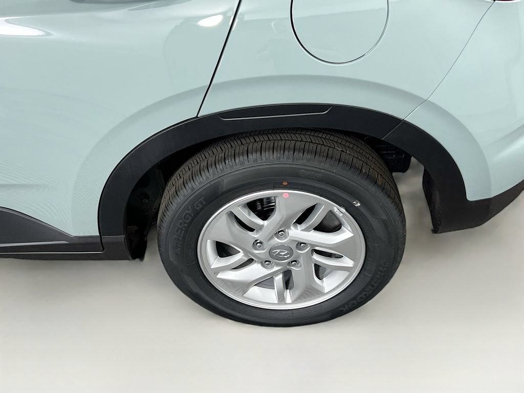 New 2026 Hyundai Venue SE FWD image 22