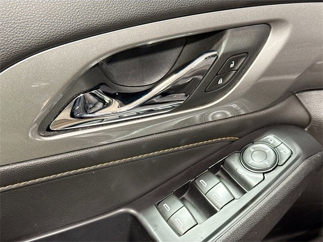 Used 2018 Chevrolet Traverse LS image 12