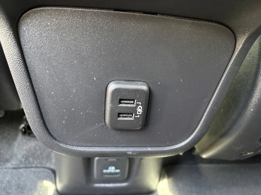 Used 2024 GMC Terrain SLT FWD image 18