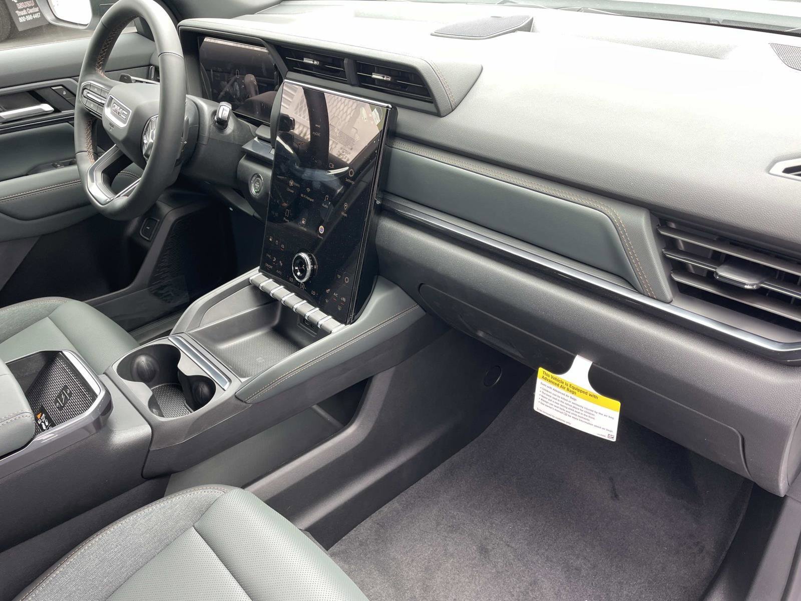 New 2026 GMC Terrain AT4 AWD/4WD image 29