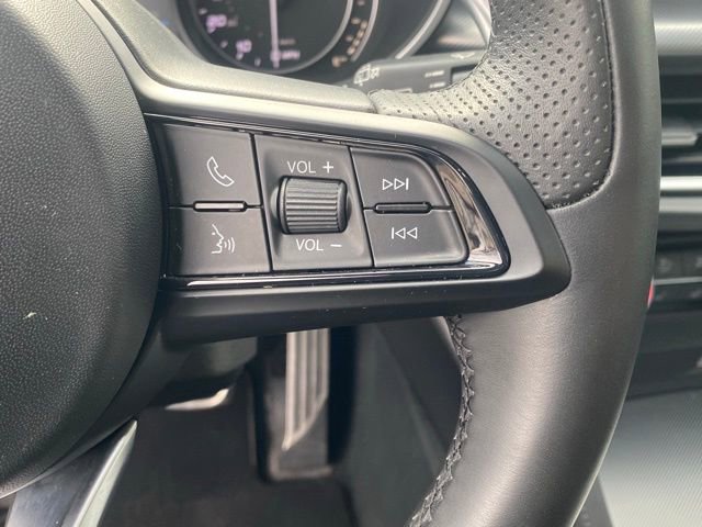 Used 2023 Alfa Romeo Stelvio Veloce image 22