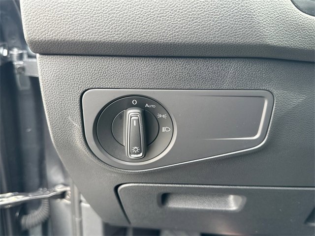 Used 2024 Volkswagen Tiguan Wolfsburg Edition image 25