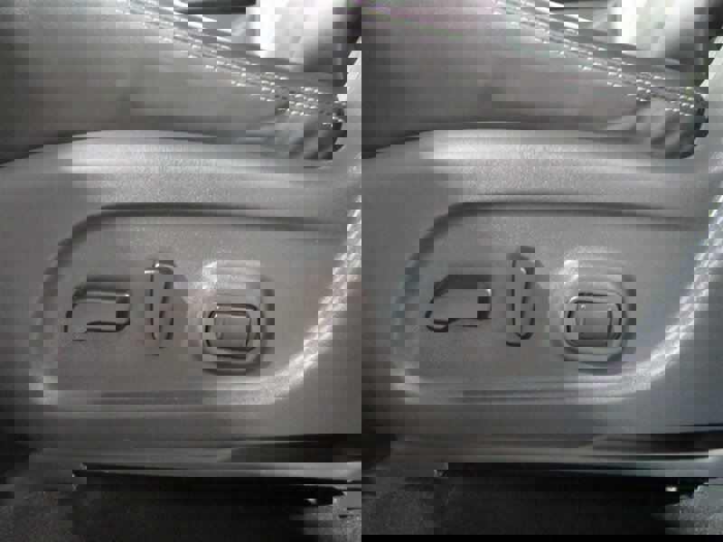 Used 2023 Nissan Murano SV image 17