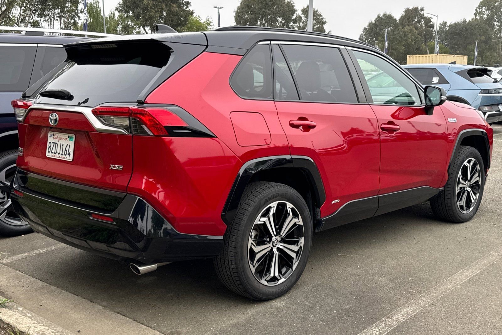 Used 2021 Toyota RAV4 XSE w/ Weather Package AWD/4WD image 5