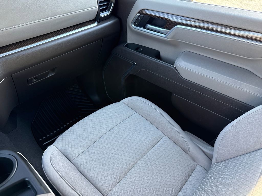 Used 2025 GMC Sierra 2500 SLE w/ SLE Convenience Package image 15