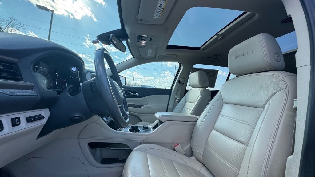 Used 2021 GMC Acadia Denali image 22