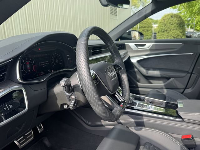 Used 2024 Audi RS 6 performance AWD/4WD image 25