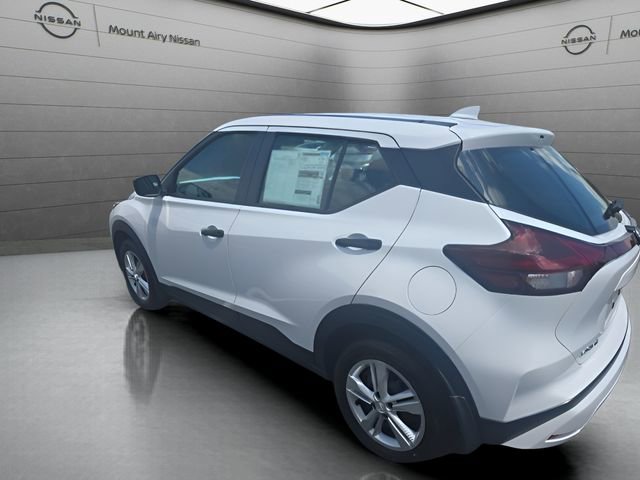 New 2025 Nissan Kicks Play S FWD image 7