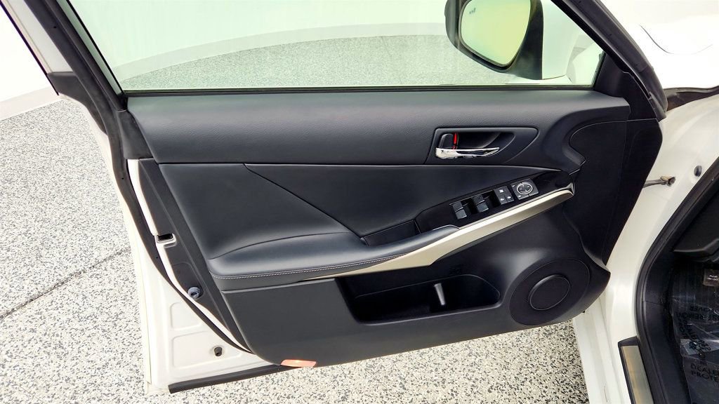 Used 2014 Lexus IS 250 AWD image 11