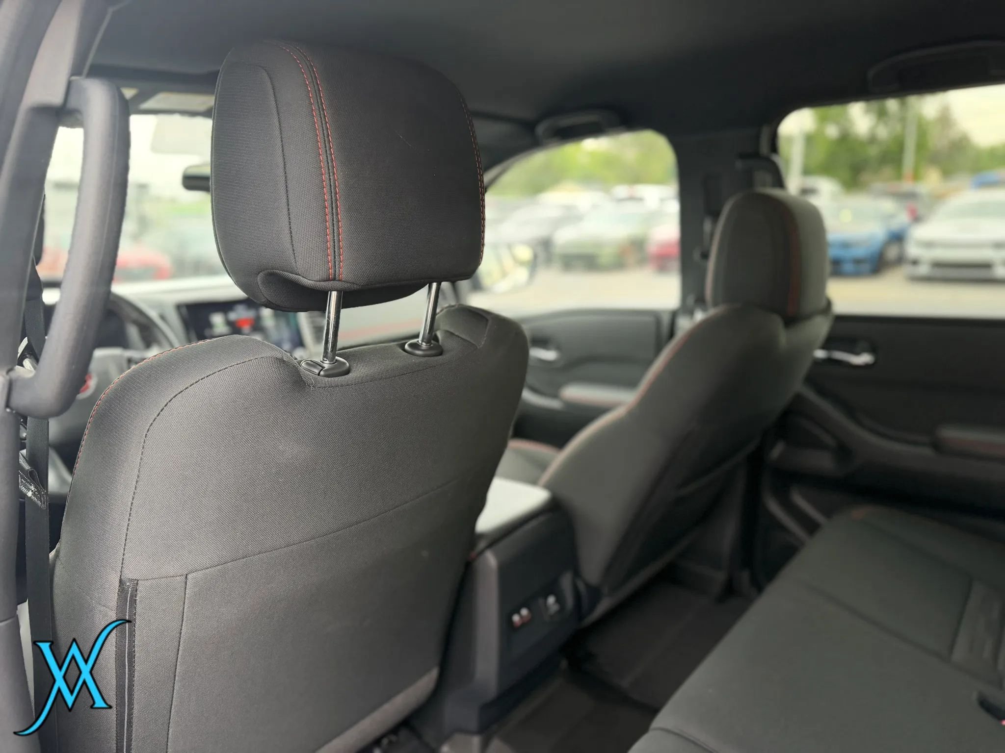 Used 2023 Nissan Frontier PRO-4X w/ Pro Convenience Package AWD/4WD image 16