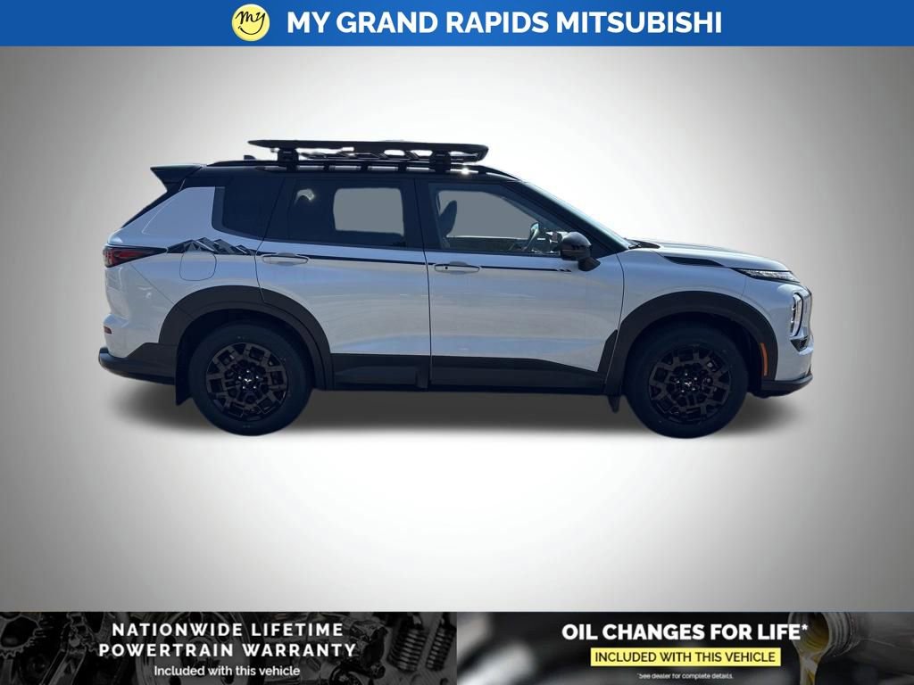 New 2026 Mitsubishi Outlander Trail Edition video 2