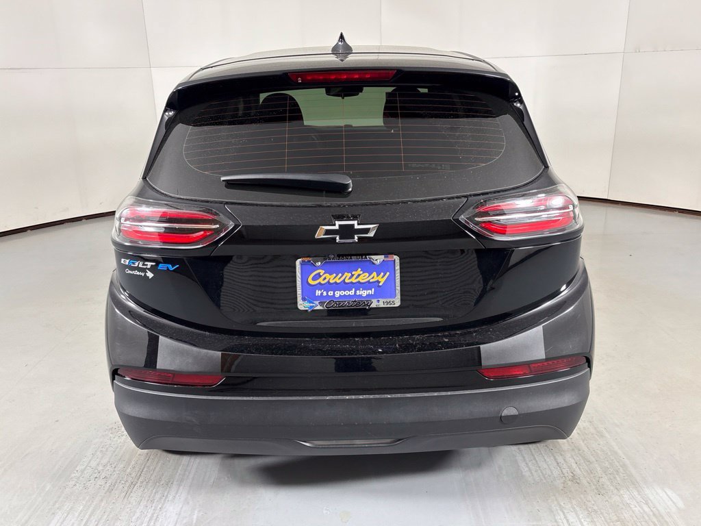 Used 2023 Chevrolet Bolt LT FWD image 7