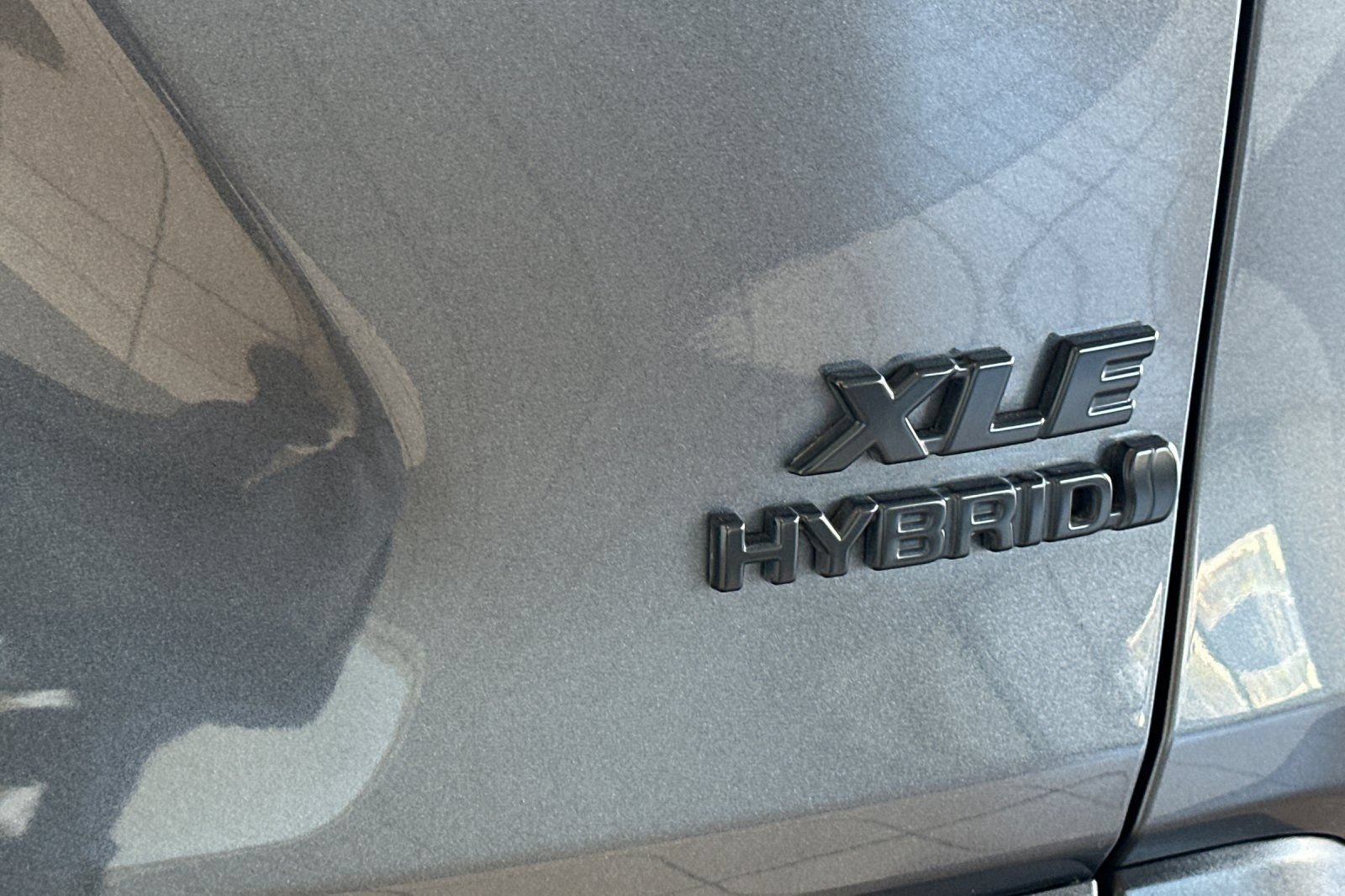 Certified 2021 Toyota RAV4 XLE w/ XLE Grade Weather Package AWD/4WD image 27
