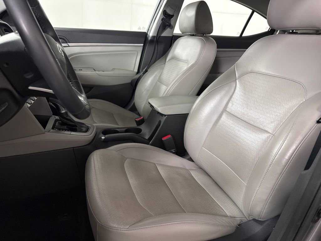 Used 2019 Hyundai Elantra Limited w/ Cargo Package image 11