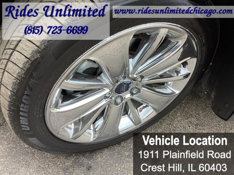Used 2011 Ford Taurus Limited FWD image 21