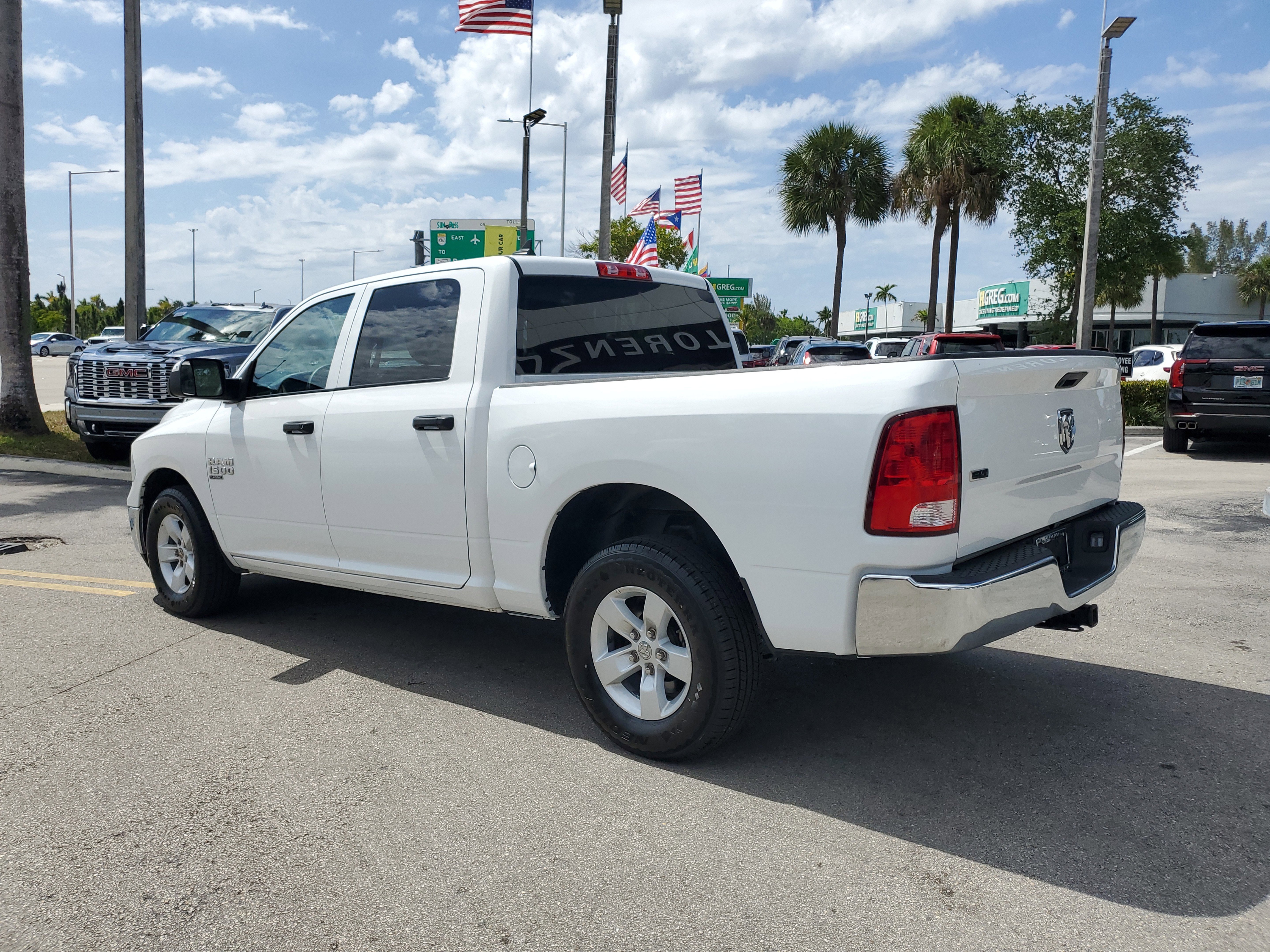 Used 2022 RAM 1500 Classic SLT w/ Trailer & Traction Group image 7
