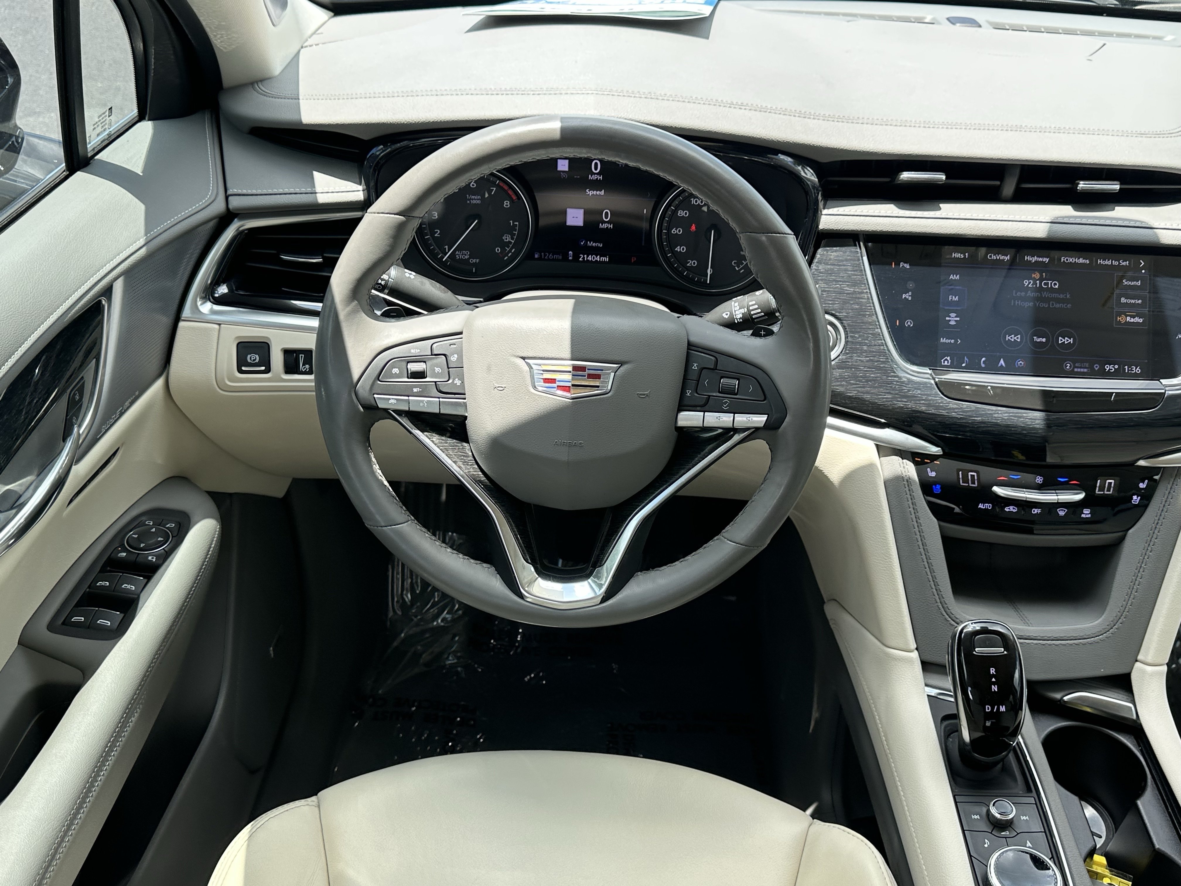 Certified 2023 Cadillac XT6 Premium Luxury w/ Technology Package FWD image 12