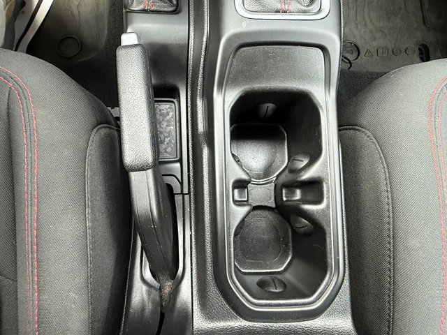 Used 2021 Jeep Gladiator Rubicon w/ Cold Weather Group image 26