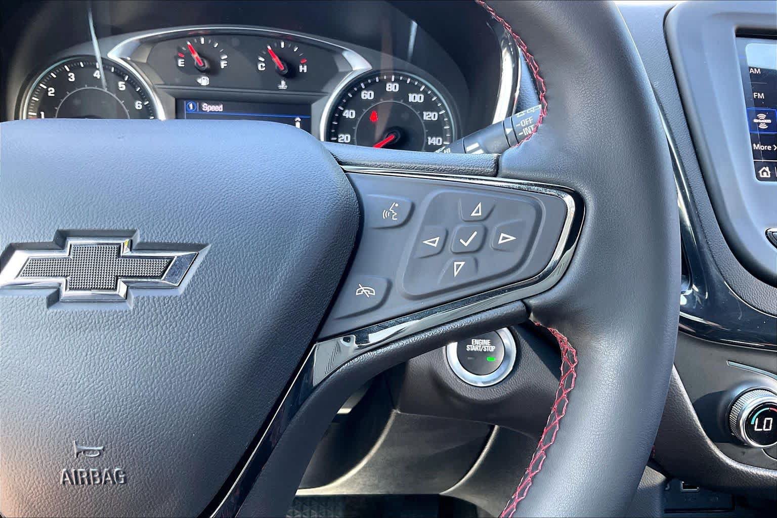 Used 2023 Chevrolet Equinox RS FWD image 19