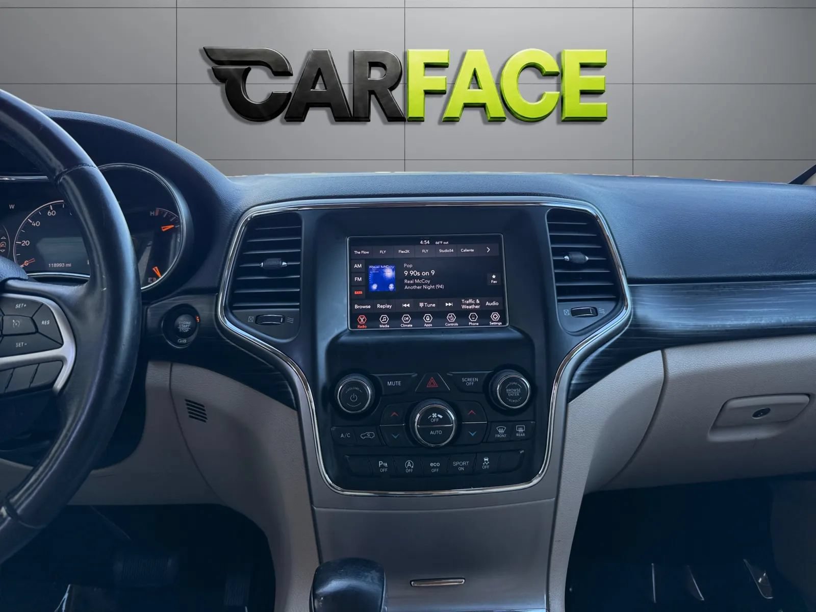 Used 2019 Jeep Grand Cherokee Laredo AWD/4WD image 25