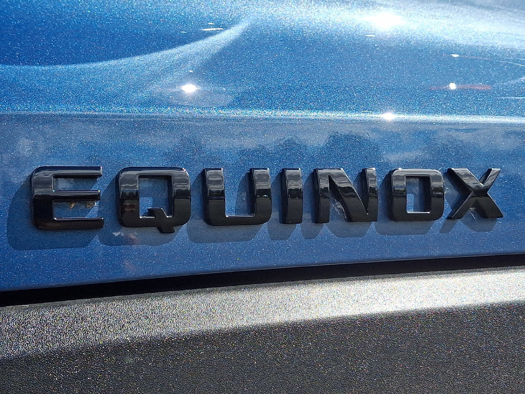 New 2027 Chevrolet Equinox RS w/ Convenience Package III FWD image 17