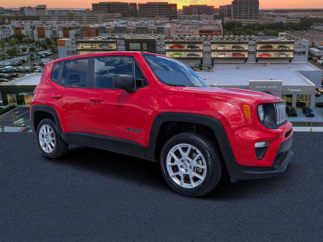 Certified 2023 Jeep Renegade Latitude AWD/4WD image 1