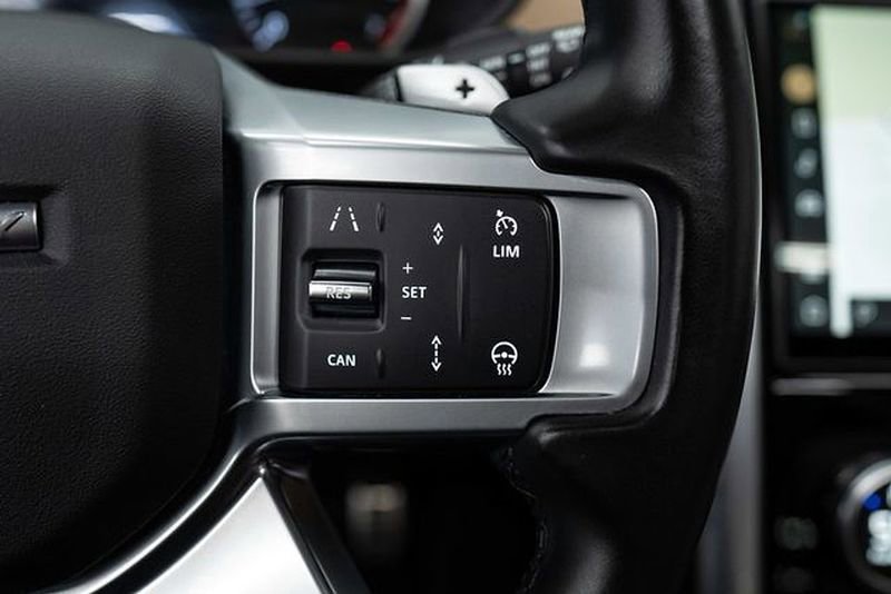 Used 2023 Land Rover Discovery S R-Dynamic image 37