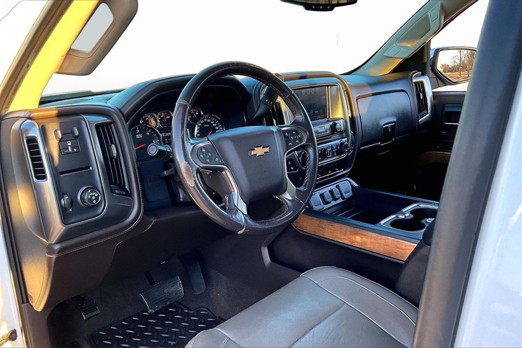 Used 2018 Chevrolet Silverado 1500 LTZ w/ Texas Edition image 13