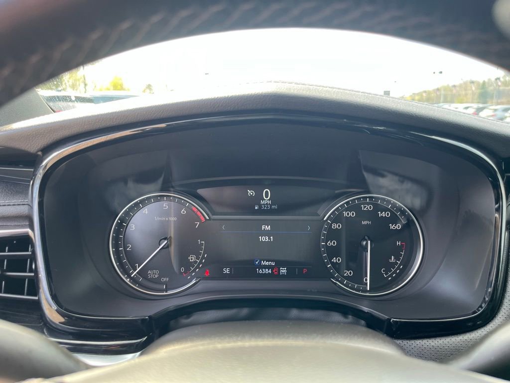 Used 2025 Cadillac XT6 Luxury AWD/4WD image 23