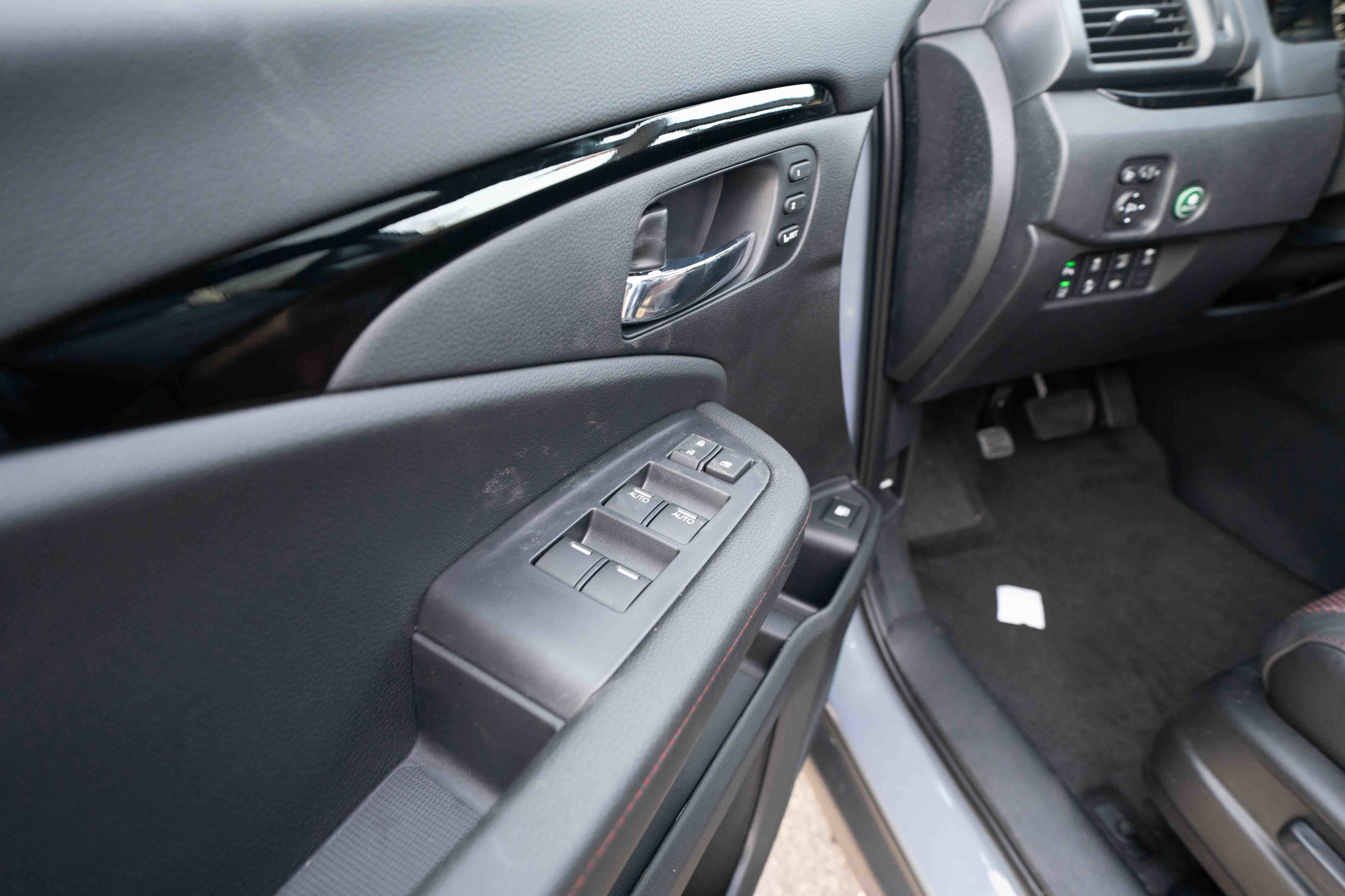 New 2026 Honda Ridgeline Black Edition image 7