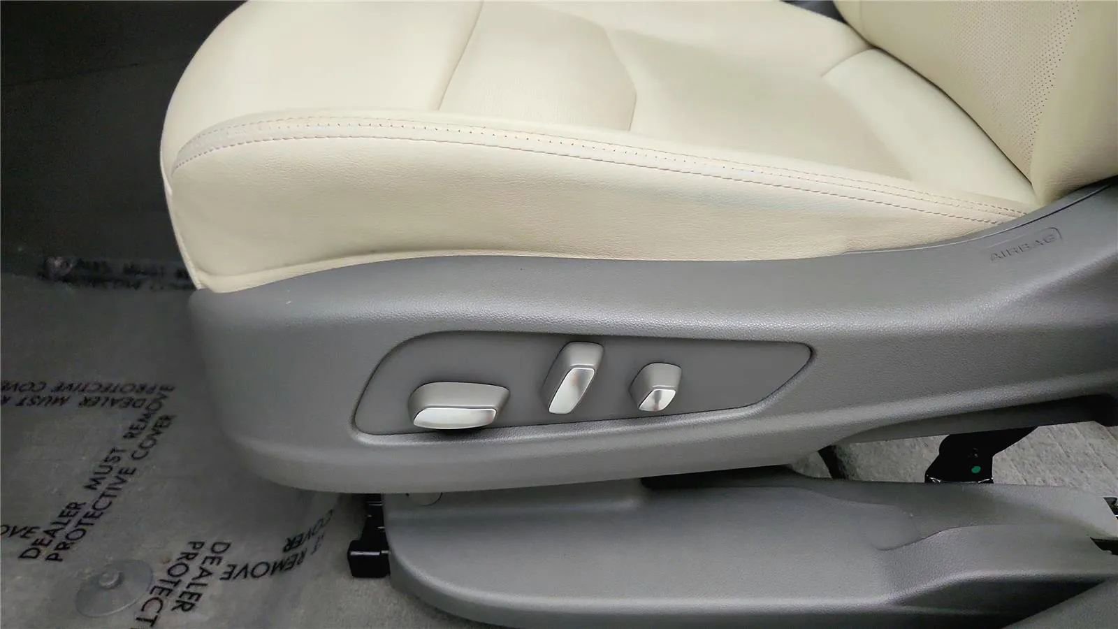 Used 2023 Cadillac XT5 Premium Luxury image 31