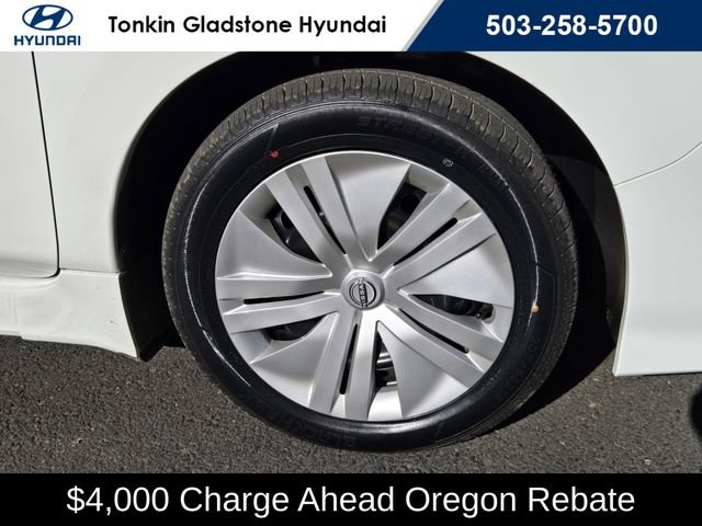 Used 2025 Nissan Leaf S FWD image 9
