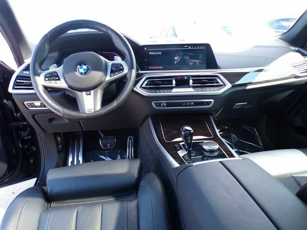Used 2021 BMW X5 xDrive40i w/ M Sport Package image 11