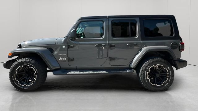 Used 2022 Jeep Wrangler Unlimited Sahara w/ LED Lighting Group AWD/4WD image 9
