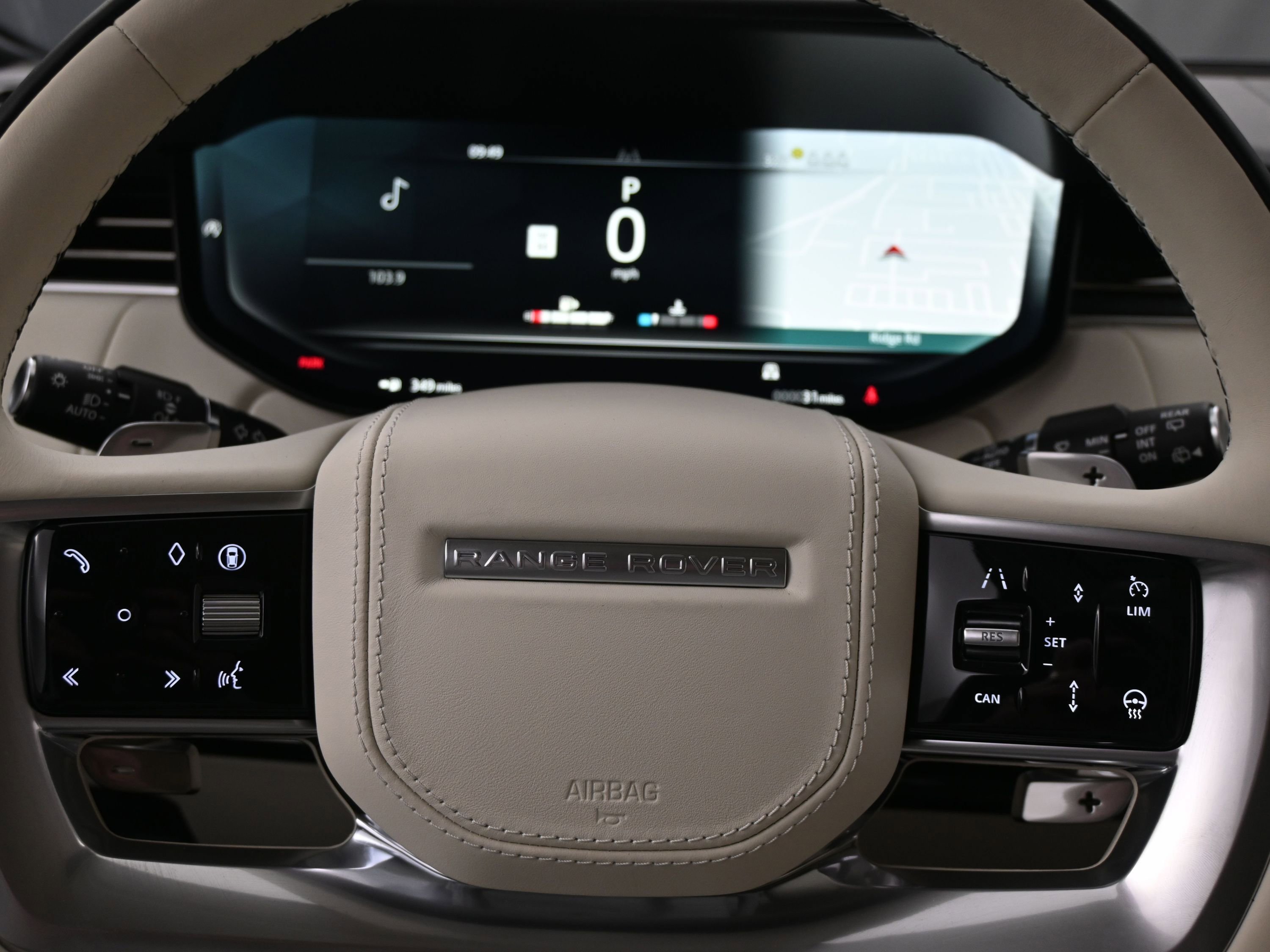 New 2026 Land Rover Range Rover SE image 16