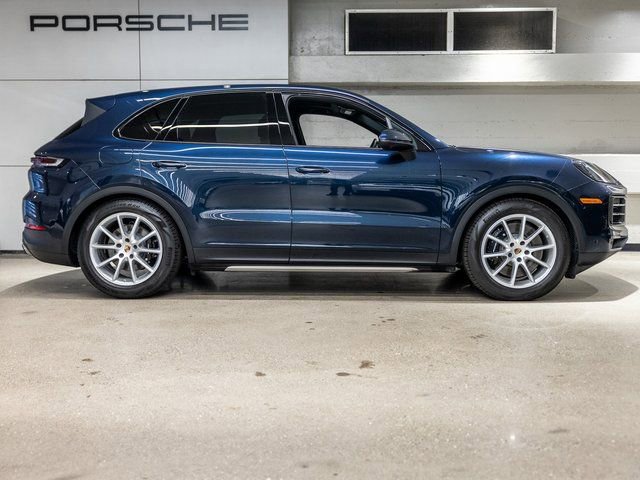 Certified 2025 Porsche Cayenne S AWD/4WD image 9