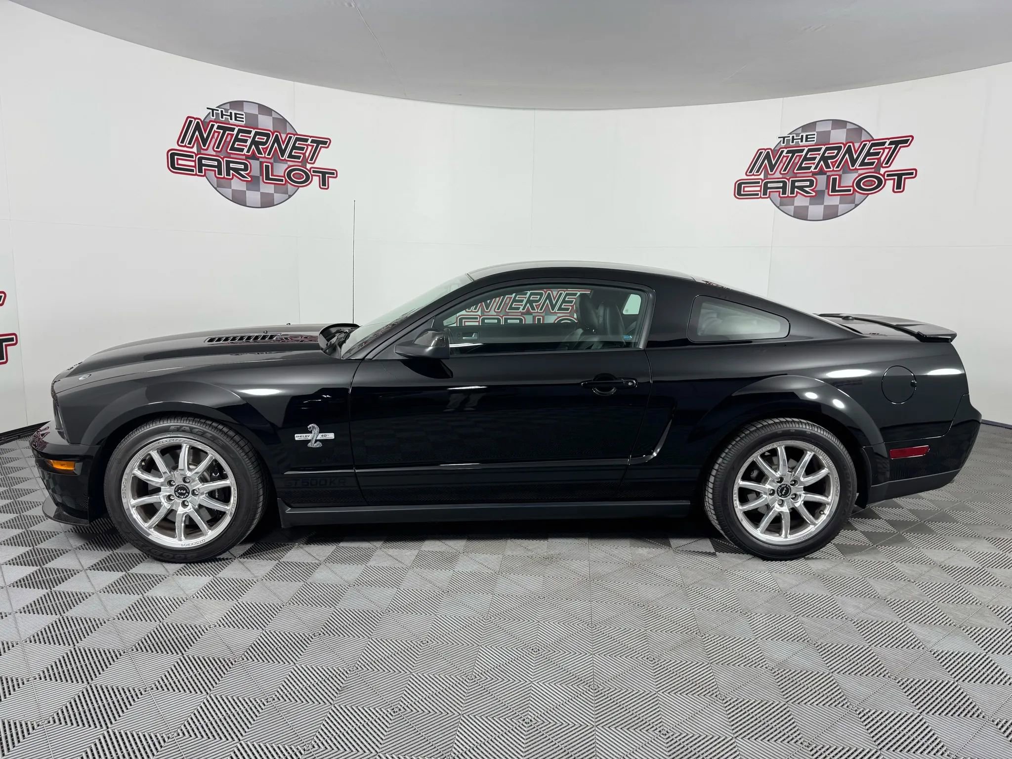 Used 2008 Ford Mustang Shelby GT500 image 4